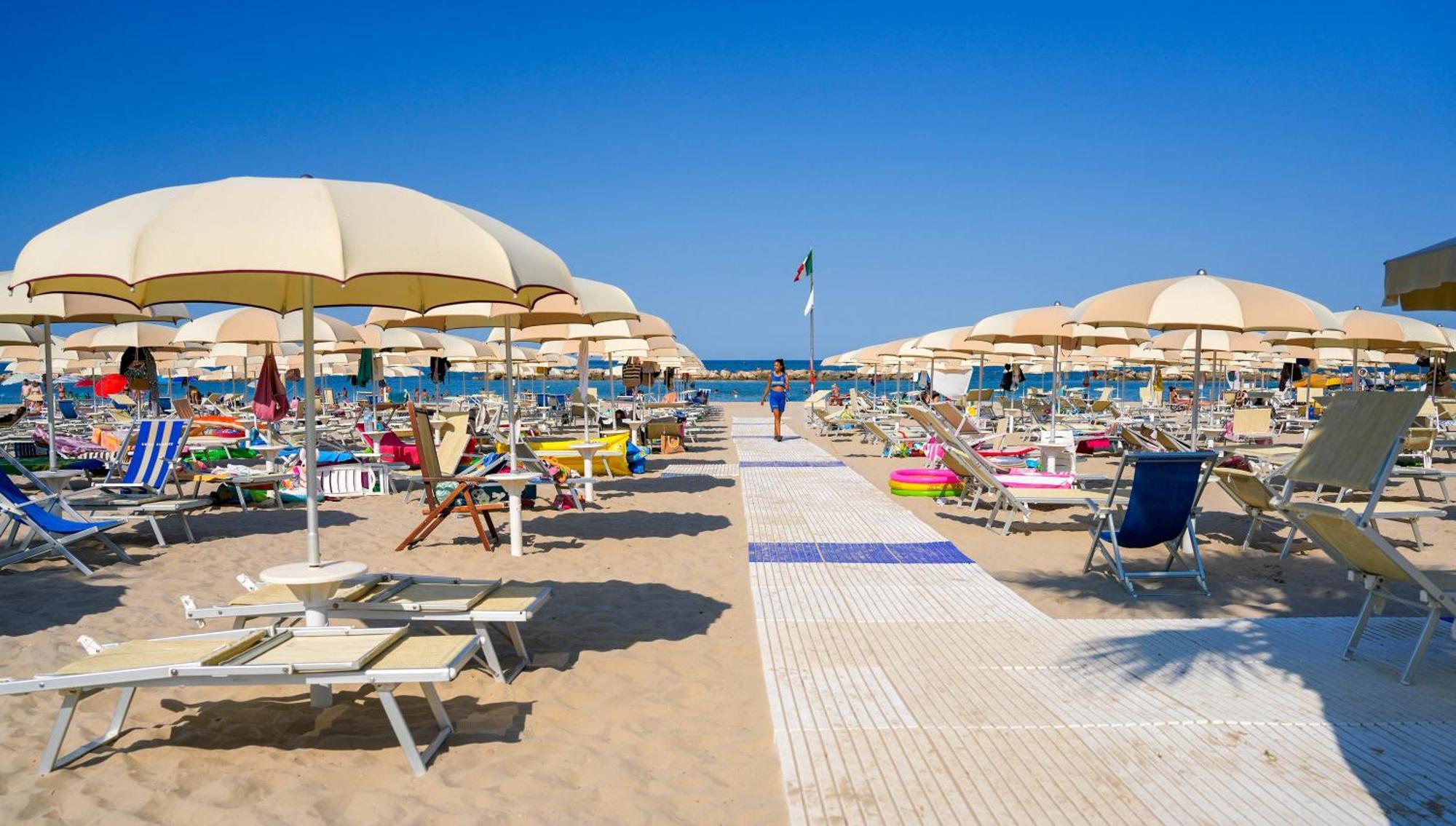 Residence Sunrise San Benedetto del Tronto Bagian luar foto