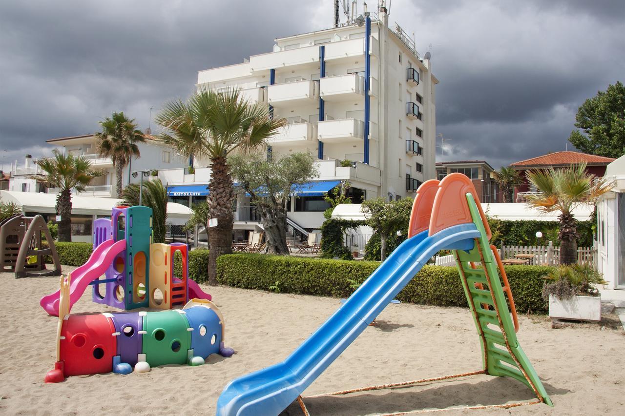 Residence Sunrise San Benedetto del Tronto Bagian luar foto
