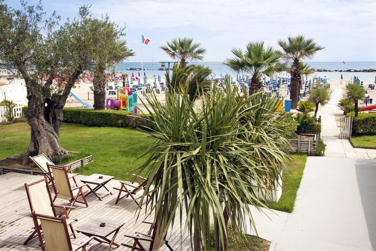 Residence Sunrise San Benedetto del Tronto Bagian luar foto